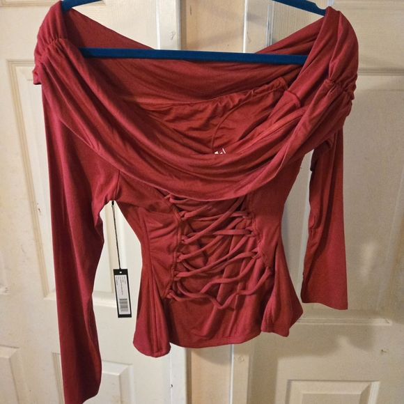 Elegant Off-Shoulder Long Sleeve Top - Red - Picture 5 of 5